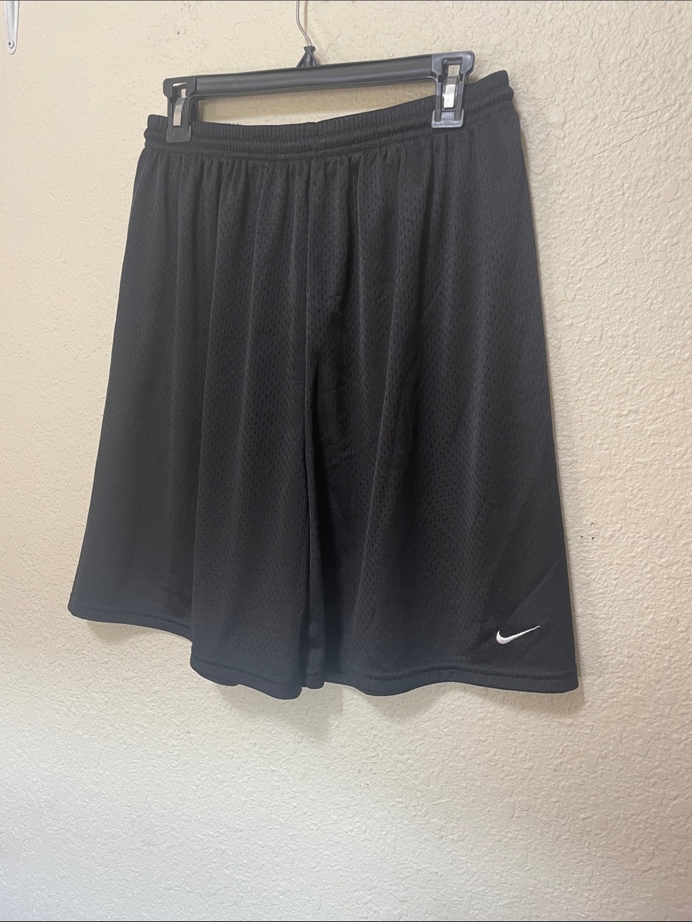 Nike Men's Black Athletic Shorts. Good Condition. Size L. - Picture 1 of 6